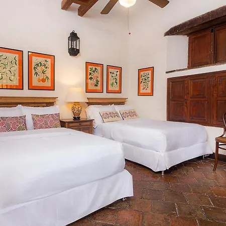 4cb-1 Casa Colonial De 4 En El Centro Historico De Cartagena